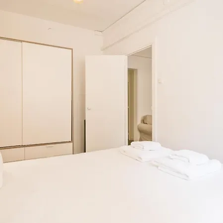 The White Flats Les Corts Apartment
