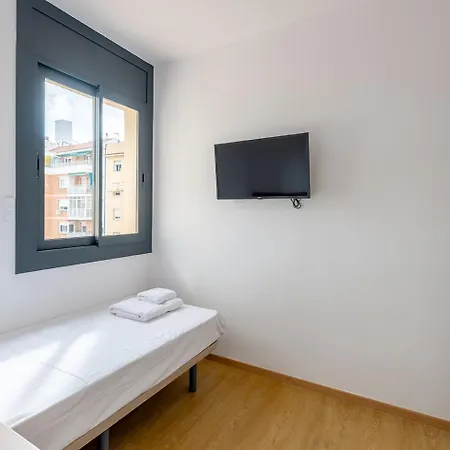 The White Flats Les Corts Apartment *